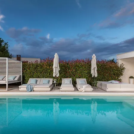 Amia In For 6 People With Jacuzzi & Kids Playground - Pet Friendly * Pula