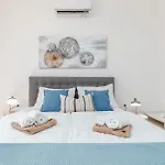 Amia In For 6 People With Jacuzzi & Kids Playground - Pet Friendly Villa *