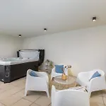 Amia In For 6 People With Jacuzzi & Kids Playground - Pet Friendly * Pula